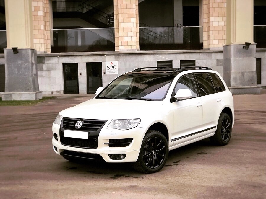 2023款途锐经典和曜黑哪个耐看,老款途锐帅气视频