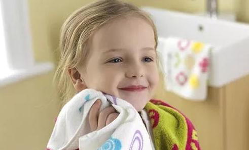 发育迟缓的孩子日常训练,发育迟缓的孩子怎么训练大运动