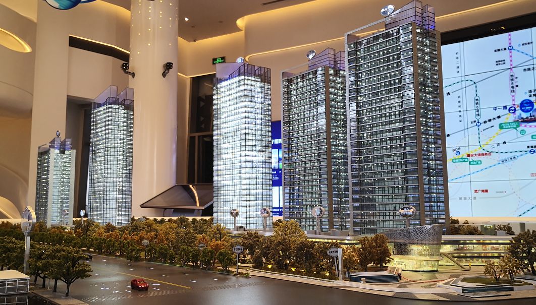 市区二环边地铁房首付38万月供4100,首付2万月供3000地铁一号线