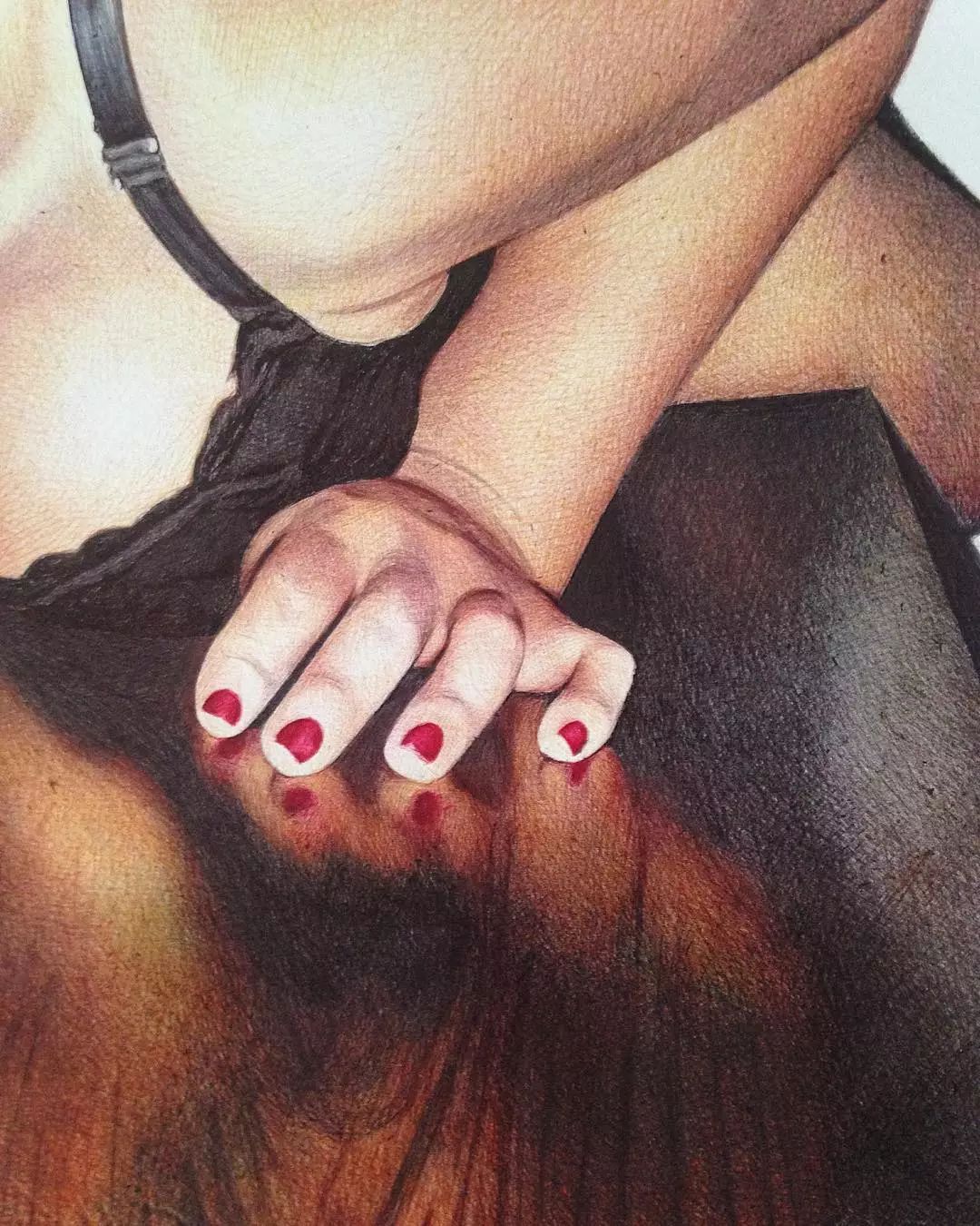 笔尖下的女人火辣性感身材,一天时间7000万*放播**量,网友围观