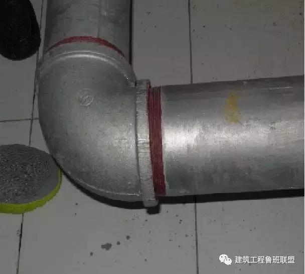 高层建筑管道常用的连接方法,铸铁管和等直径pvc管道如何连接