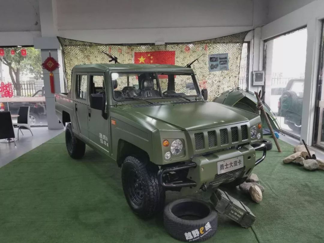 100多万买奔驰傻吗,买100万的车算有钱人吗