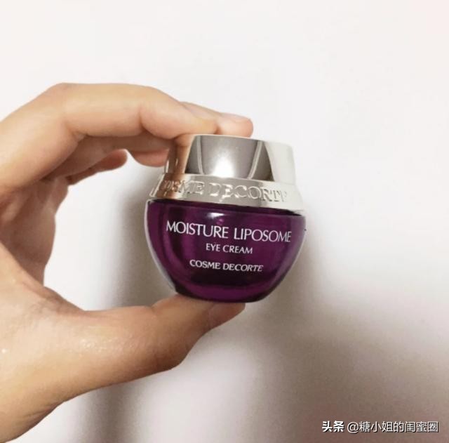 眼睛干涩疲劳用保湿眼霜有用吗,中老年眼睛干涩用什么眼霜