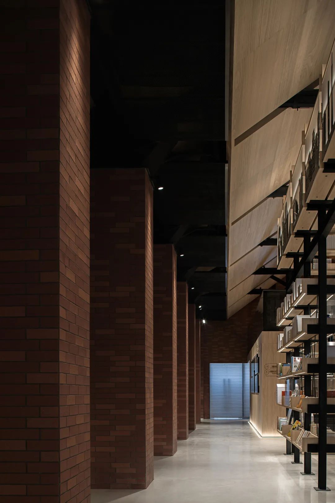 ENJOYDESIGN：书香与艺居融为一体，重塑潮流空间IP