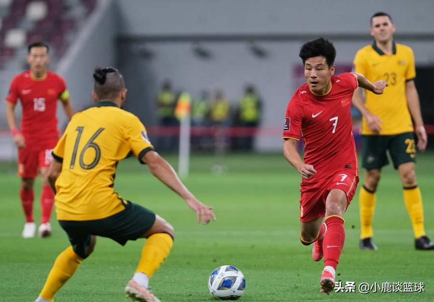 CCTV5直播！中国男足大战日本，李铁紧急调整，这场关键战输不起