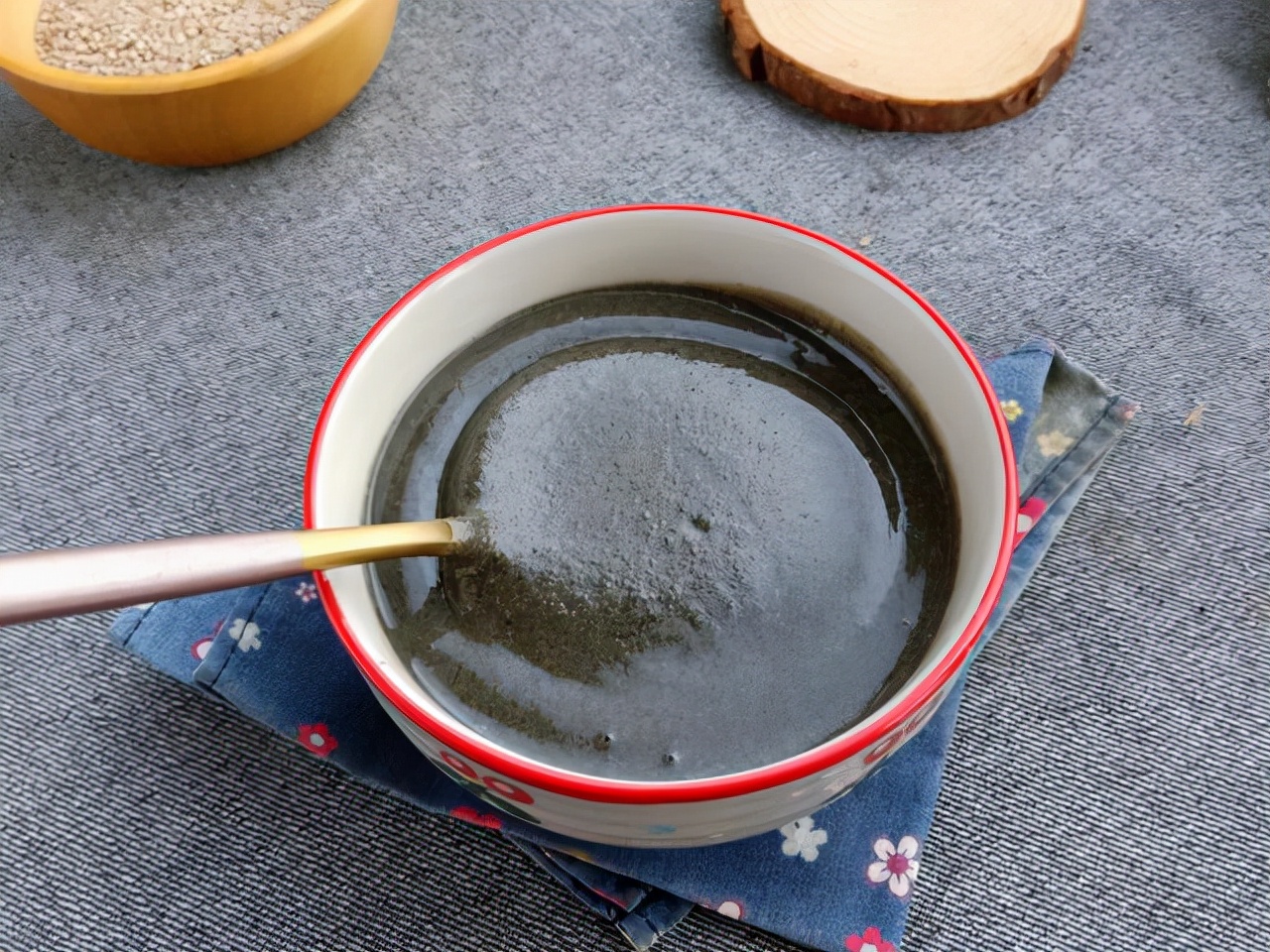 教你一招自制芝麻酱,想喝黑芝麻糊自己在家就可以做