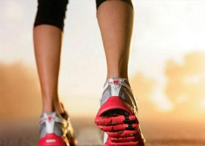 鞋舌跑偏怎么办教你一招,鞋舌总跑偏如何根治