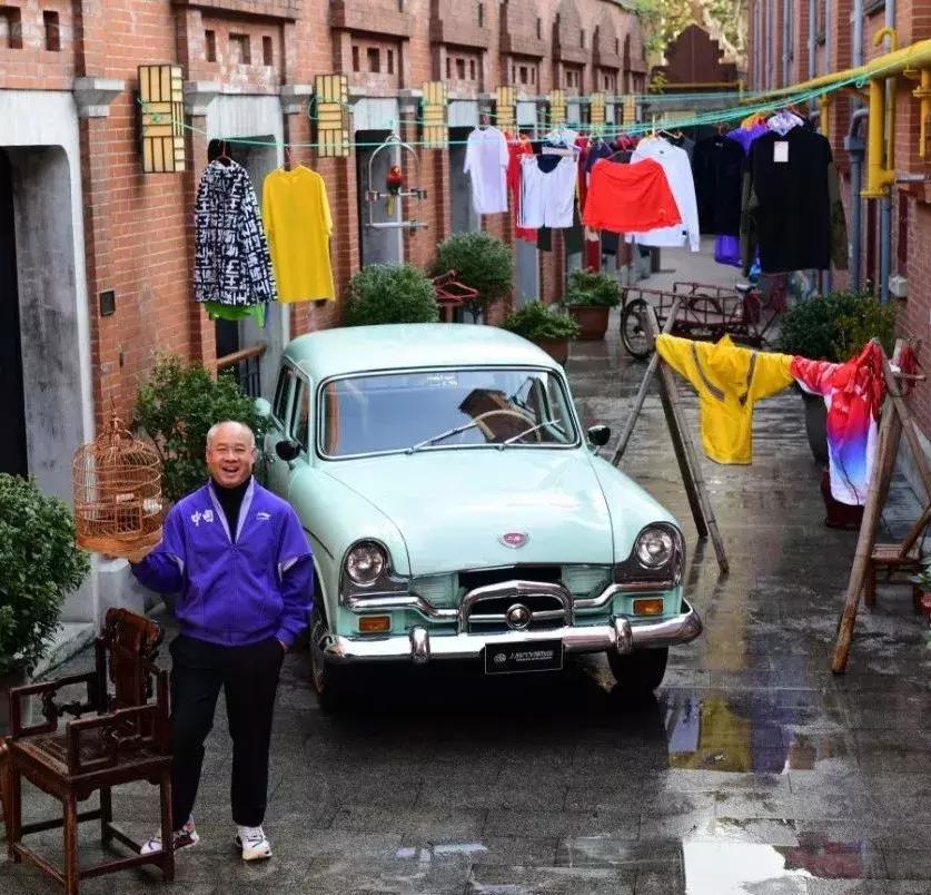 李宁百鬼夜行,李宁一黑一白鞋子