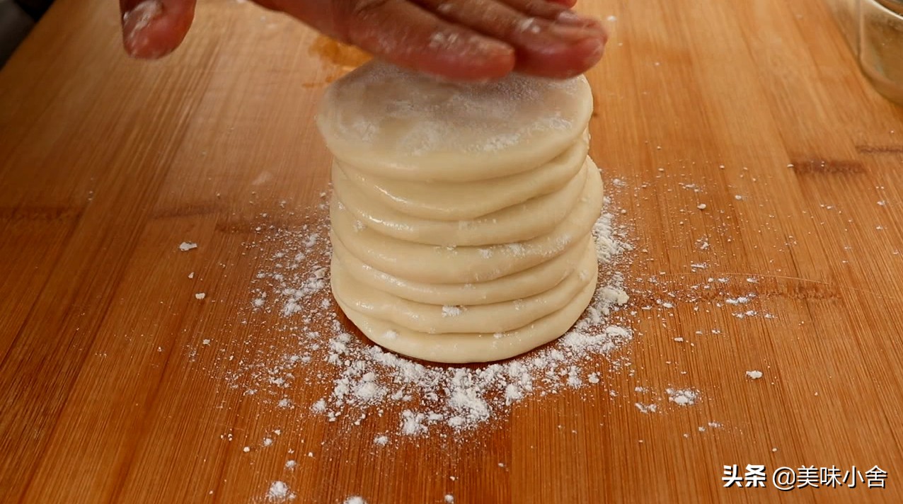 高筋面粉做春饼皮更有韧性吗,烙春饼怎么做有韧性