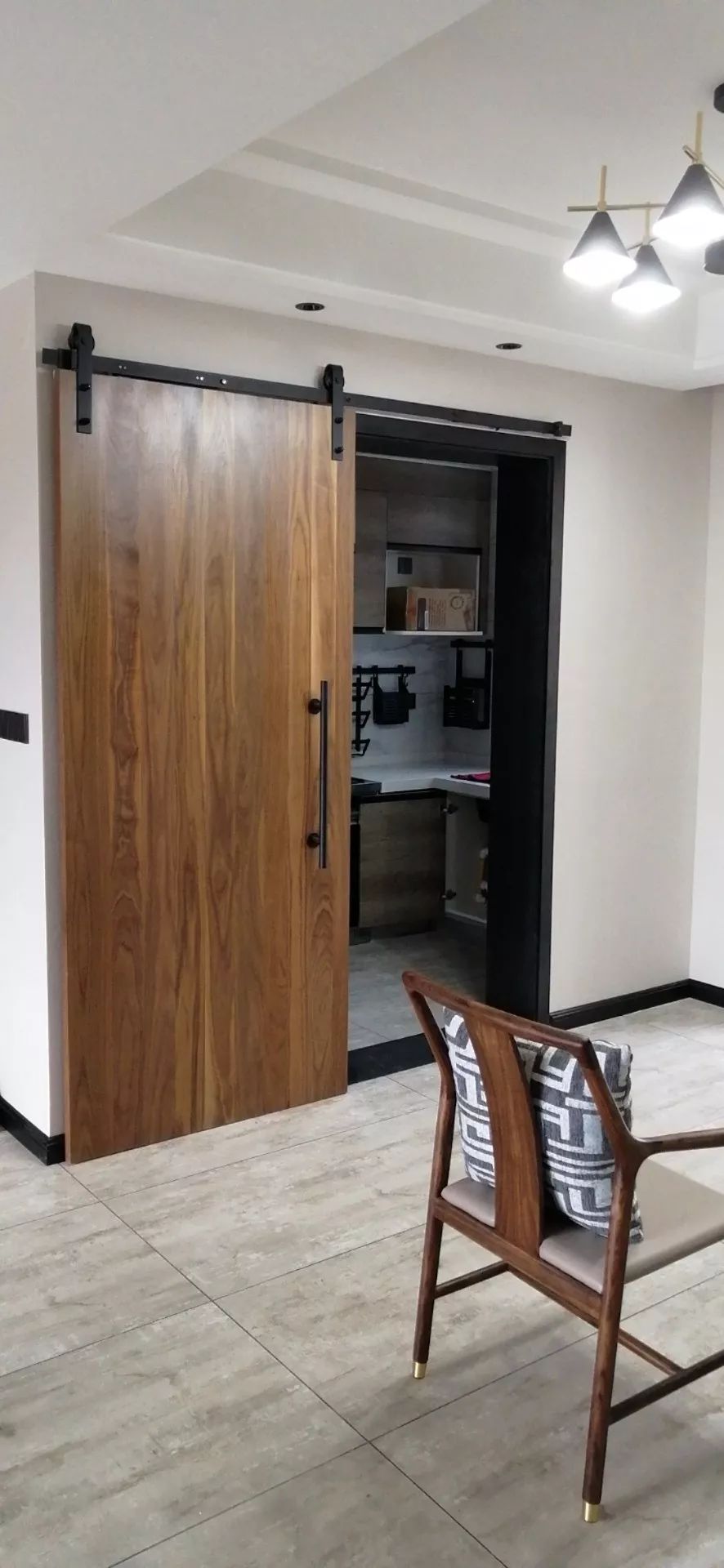 门怎么选择好看又实用木门,装修木门注意事项