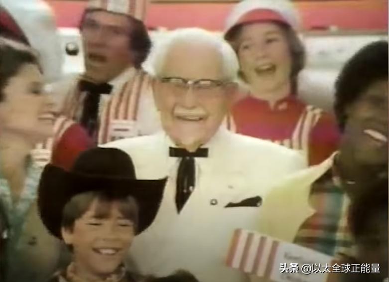 有八块腹肌的肯德基爷爷,肯德基老爷爷亲自做炸鸡