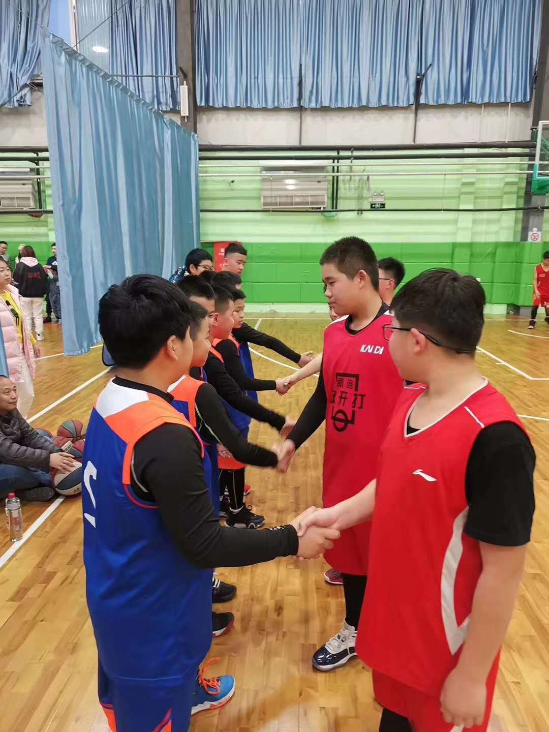 一位体育生的自白：头脑、四肢均“发达”