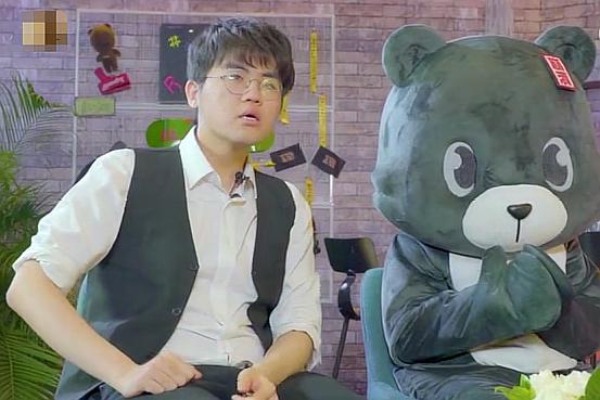 鑻遍泟鑱旂洘灏忔槑鑰佹槸鎶变汉,鑻遍泟鑱旂洘鑻遍泟灏忔槑