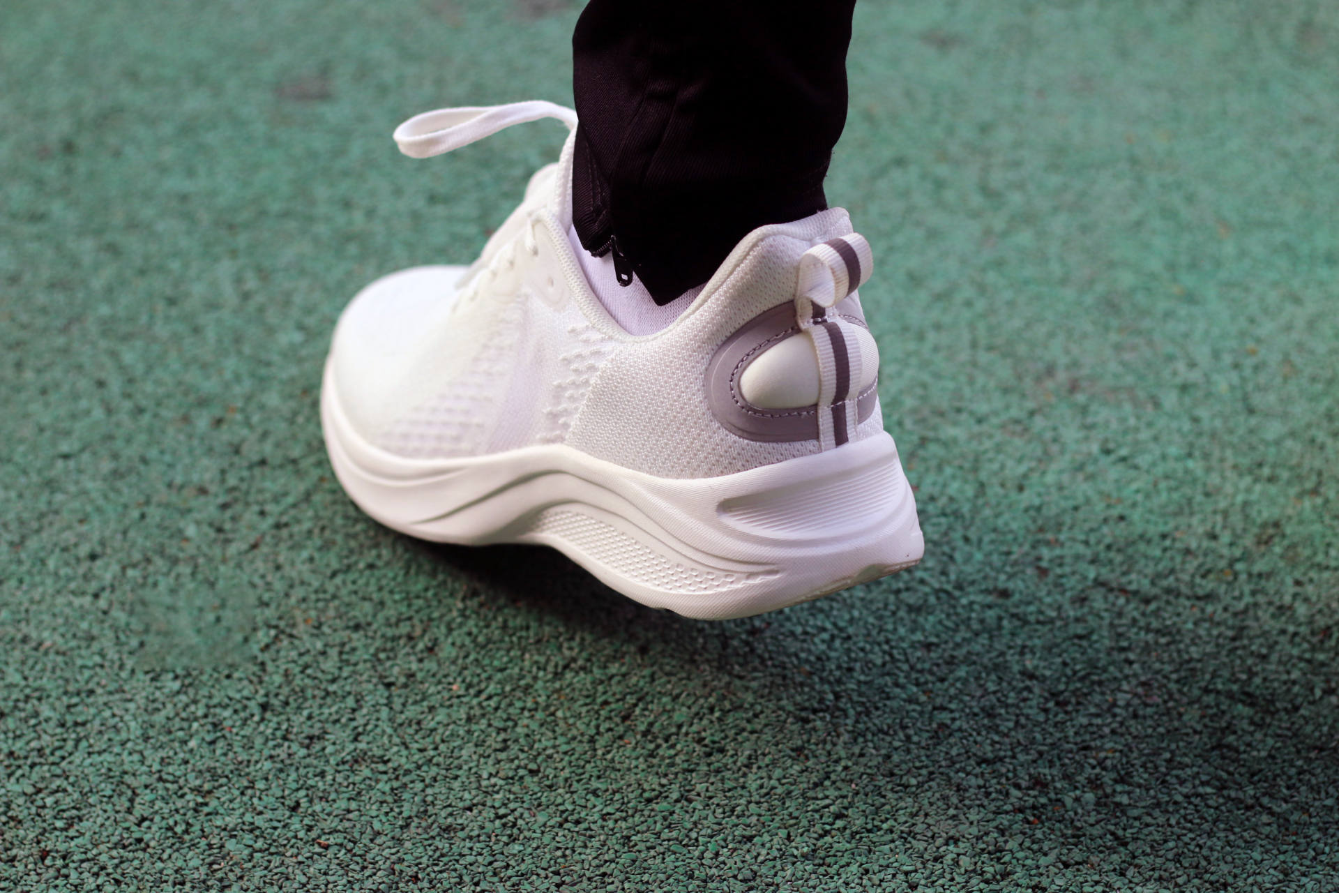 防脏防水黑科技休闲鞋,感光变色鞋推荐