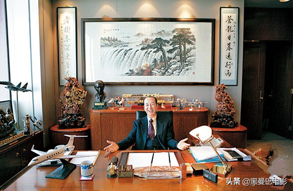 何鸿燊打造海上皇宫，引进*家乐百**，首创贵宾厅，终成一代“赌王”