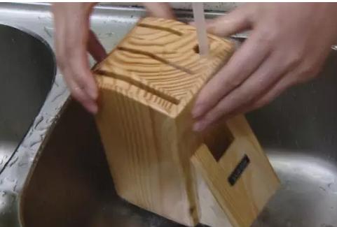 木制刀架发霉了怎么办,刀架发霉清除妙招