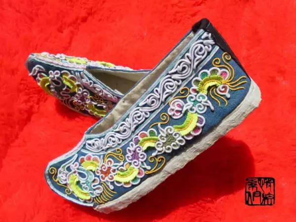 绣花鞋中国风复古,魅力绣花鞋