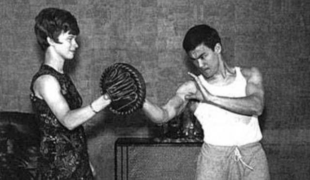 朋友圈里最珍贵的绝版照片！没有之一！