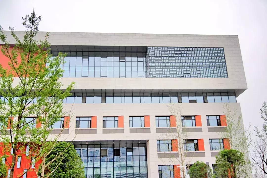 武汉最近哪所大学要搬新校区,武汉重点高中新校区