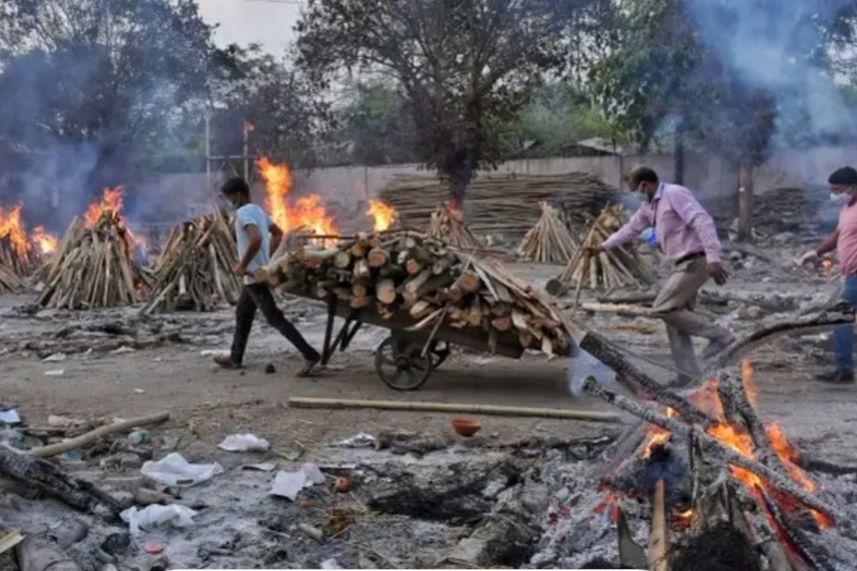 印度爆发“挖眼保命”的“颜色真菌症”,我们该出手帮吗?