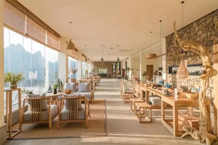 慢综艺之光拒绝剧本测评数十家“顶级”民宿，第一期就是浮云牧场