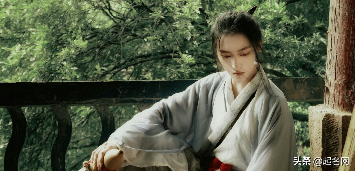 古装的他被称陌上公子温润如玉,陌上公子温润如玉的男孩名字