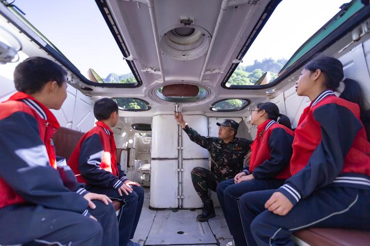 宜昌这个地方产美女，有一个大家都认识，现在还能让熊孩子涨知识