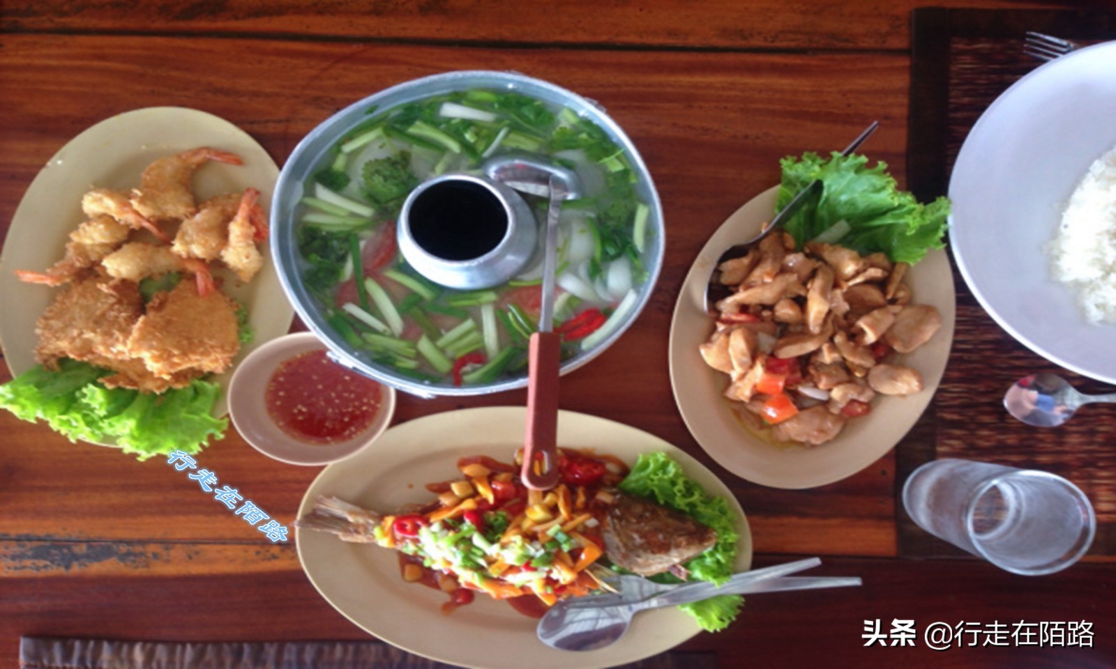 泰国回民村,泰国踩高跷