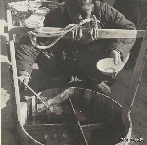 故事：老人回忆，过去为了活着，不得已杀生，活下来，就要对过去有交代