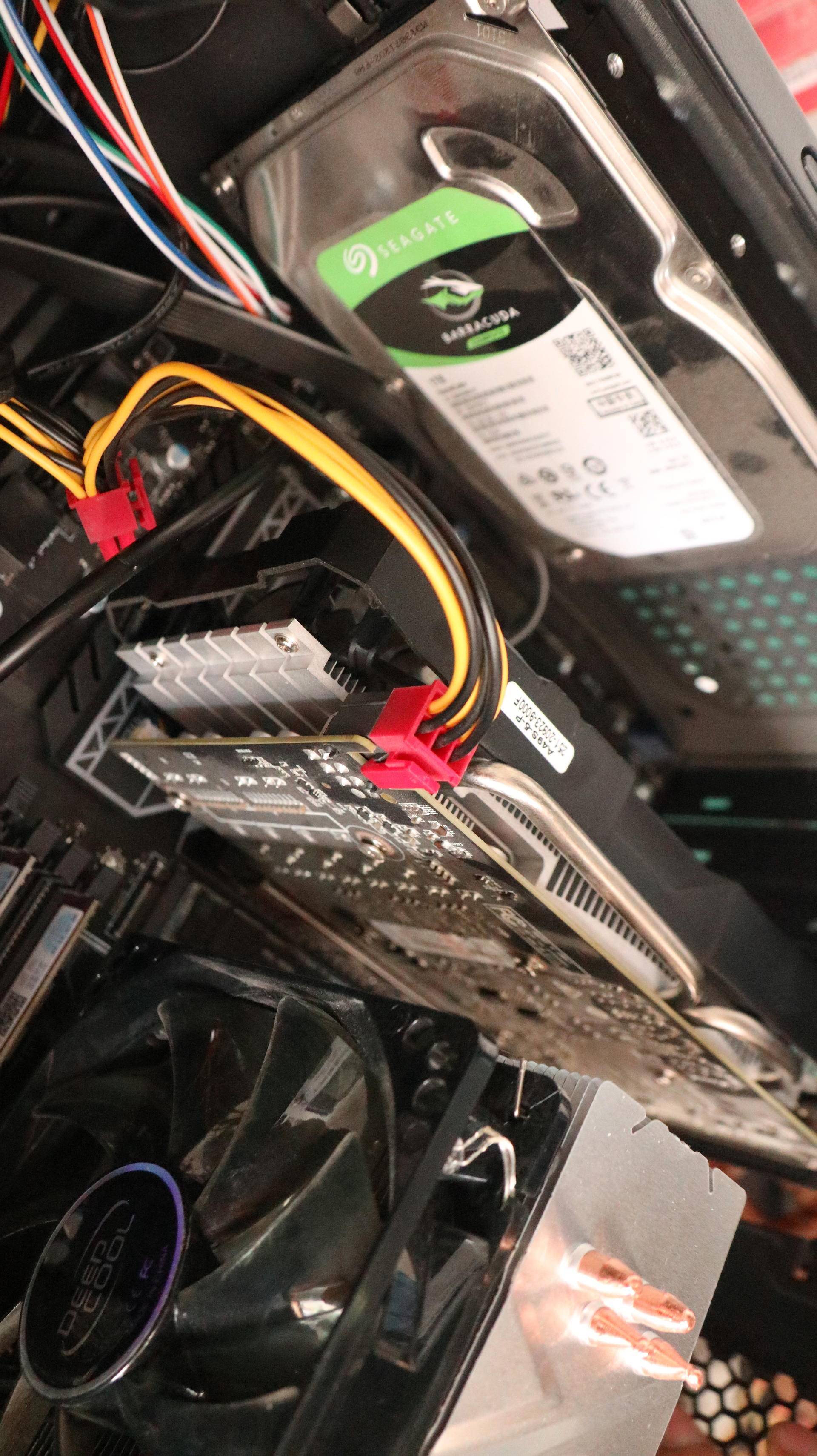 这样撞击只要+500块。就可以把配置提升三个档次，畅玩游戏都不卡