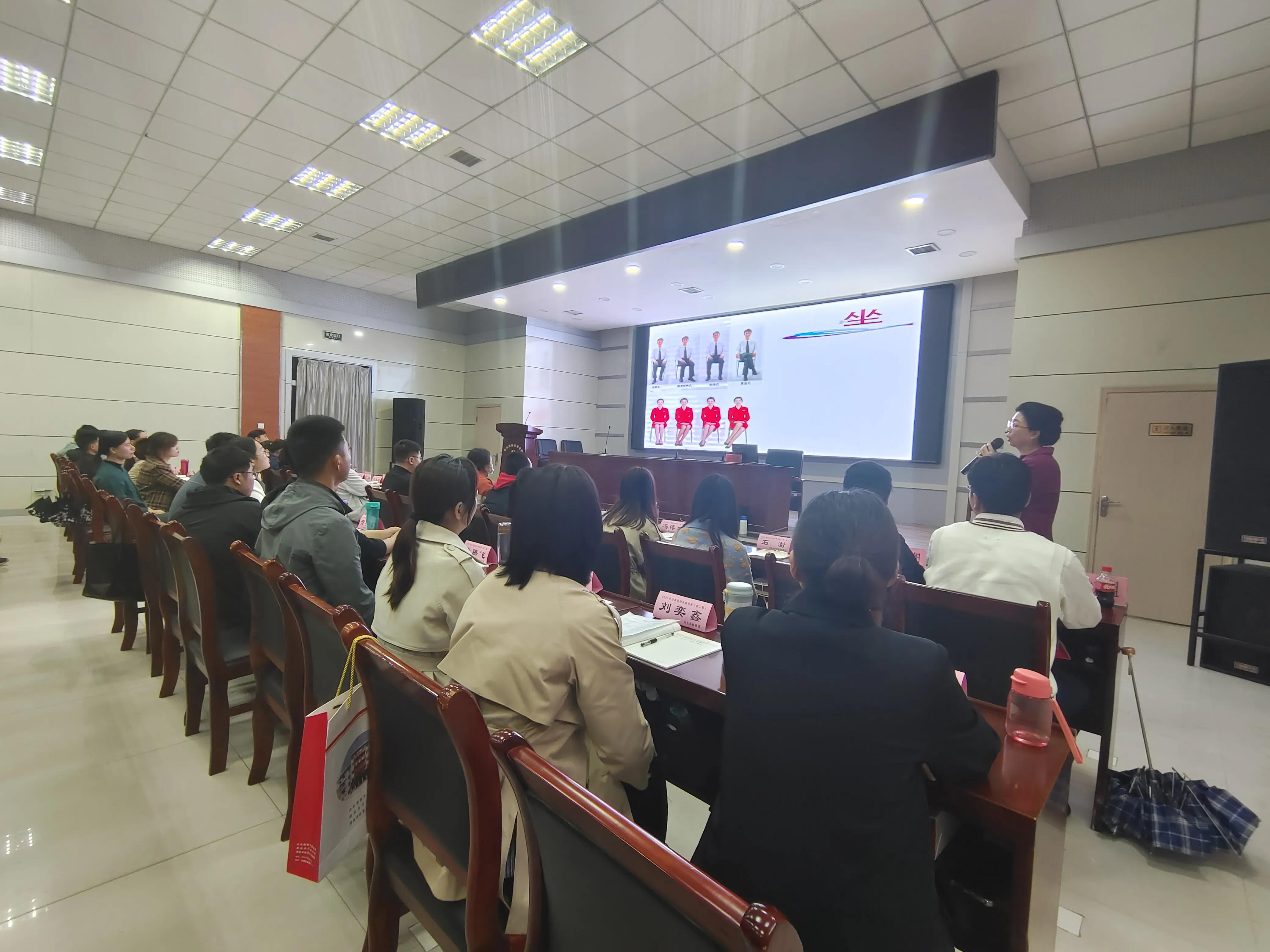 渭南公务员备考培训攻略,渭南市新招录公务员培训