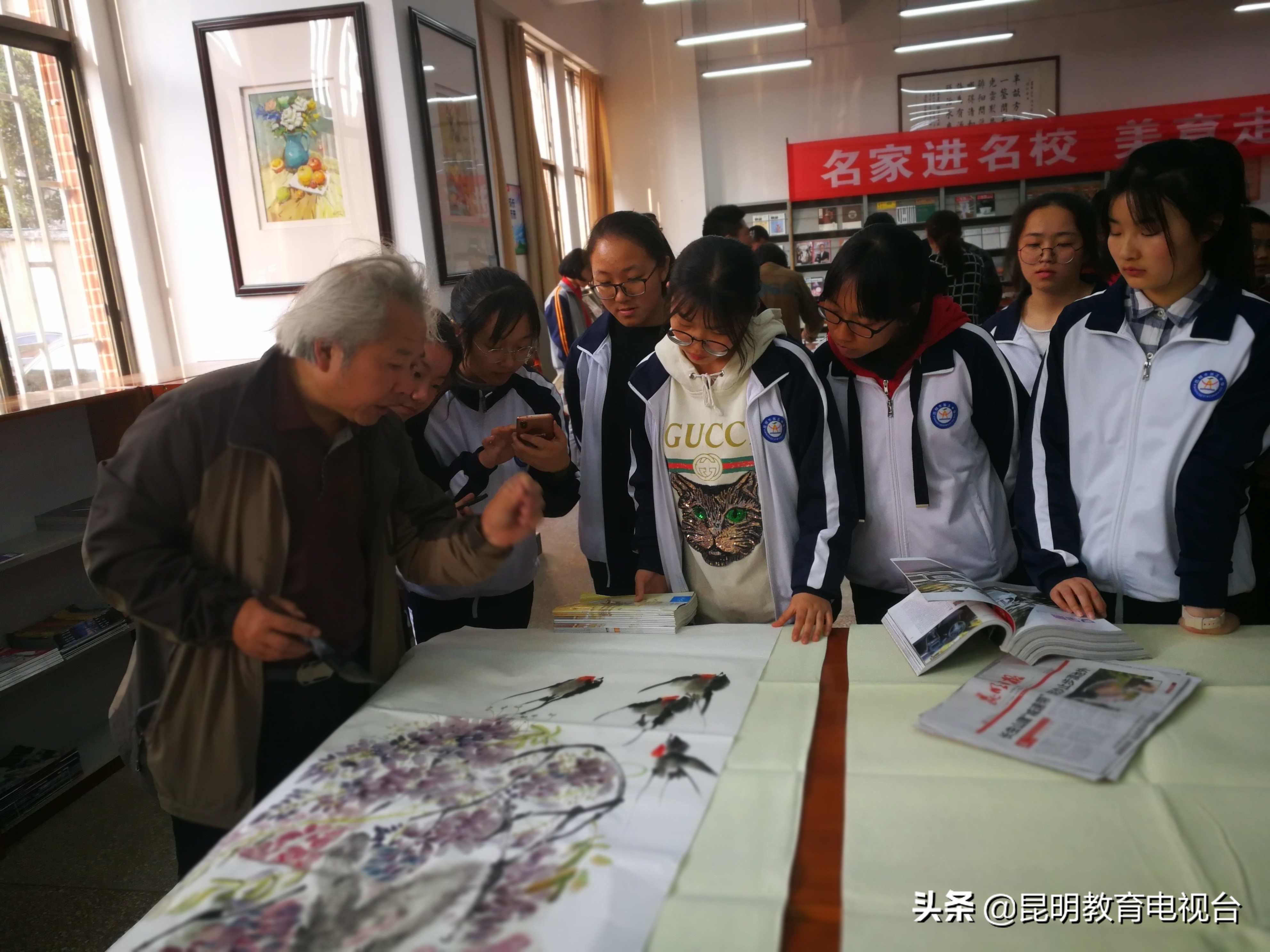 涔︾敾鑹烘湳杩涙牎鍥堪澧ㄩ棣欐鼎蹇冪敯,涔︾敾鍚嶅璧拌繘鎴戞牎