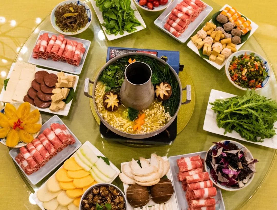 秋景徒步、汗蒸唱K,吃满族特色二八席,最适合团建的怀柔秘境