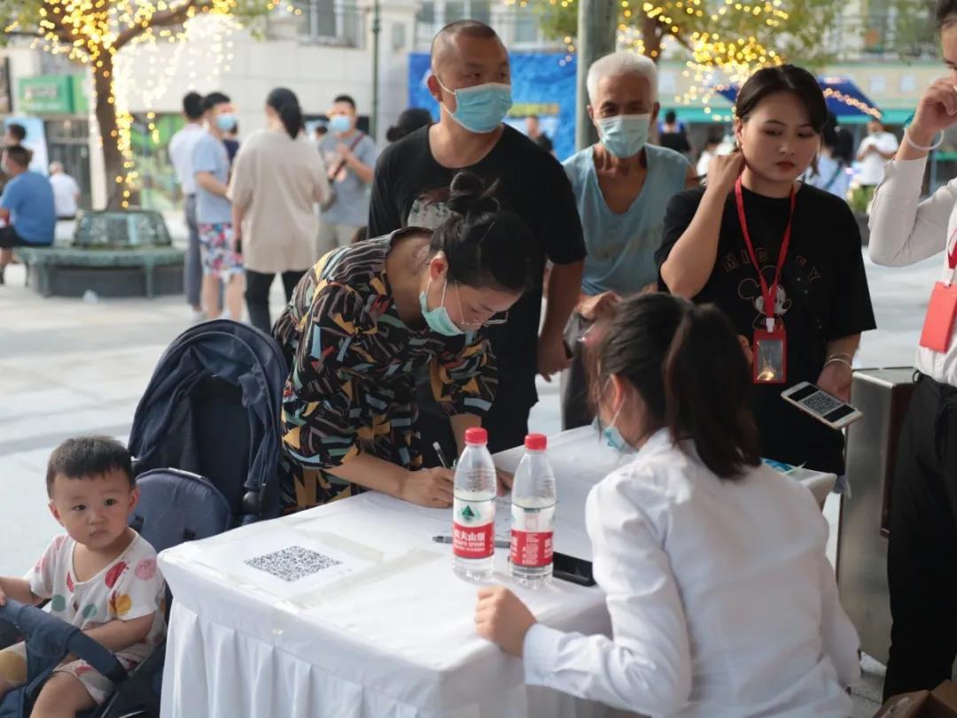 啤酒节七月底武汉,武汉第一届啤酒节