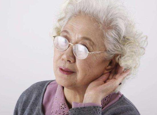 96岁老人久病成“良医”，分享2个秘籍，老慢支几十年不发作