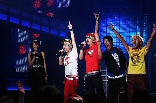 鐢熶笉閫㈡椂鎮插枩浜ゅ姞姝屾洸,鐢熶笉閫㈡椂鐨勭菠璇瓕