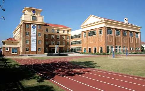 上海最贵的国际学校一年要多少钱,上海最贵的学校学生
