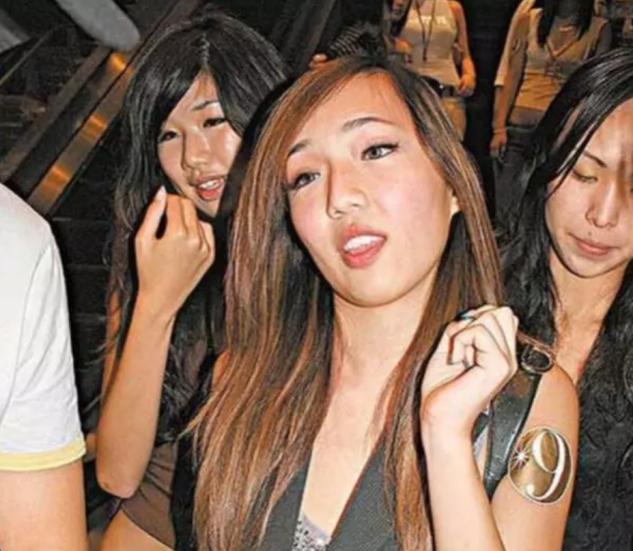 投胎真人秀:有人诈骗贩卖*火军**住佣人房,也有人7岁已独得12亿