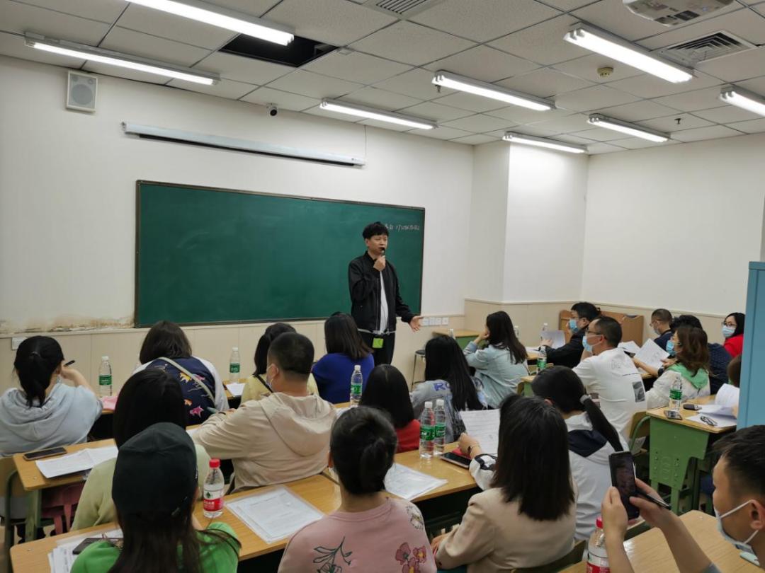 为什么哈哈教育创思华捷的家长会总能场场爆满？