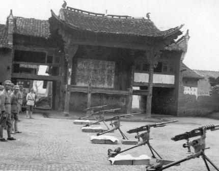 哈奇开斯1914式重机枪实弹射击,二战哈奇开斯重机枪