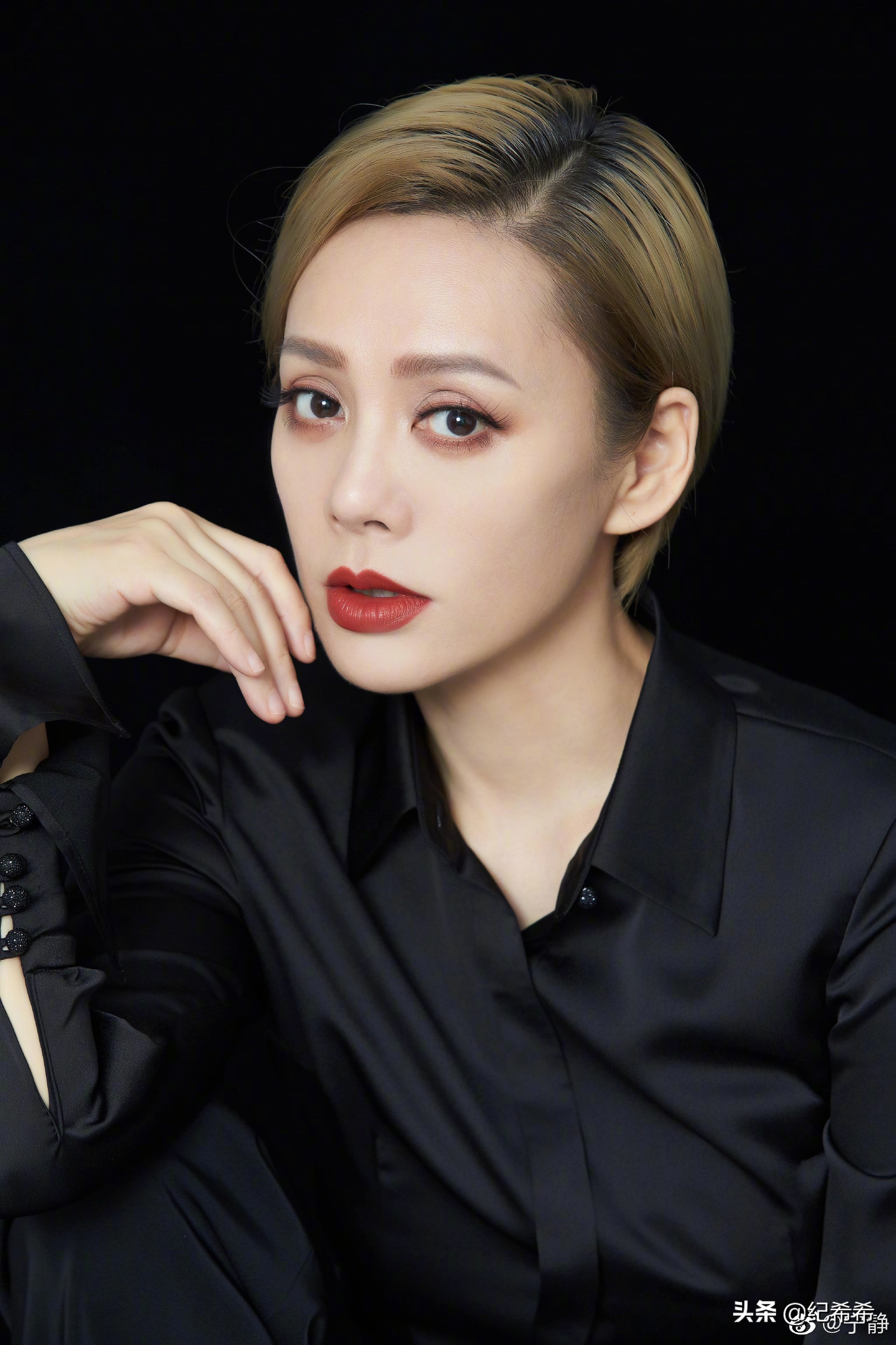 黄皮必入!宁静黄龄同款,一上架就卖断货的tomford细黑管实测