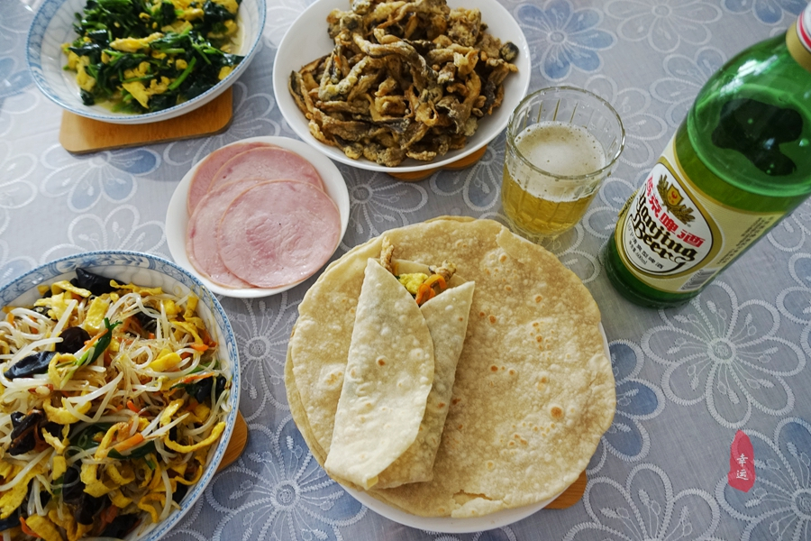 做好的春饼怎么吃,春饼怎么烙又薄又软又好吃