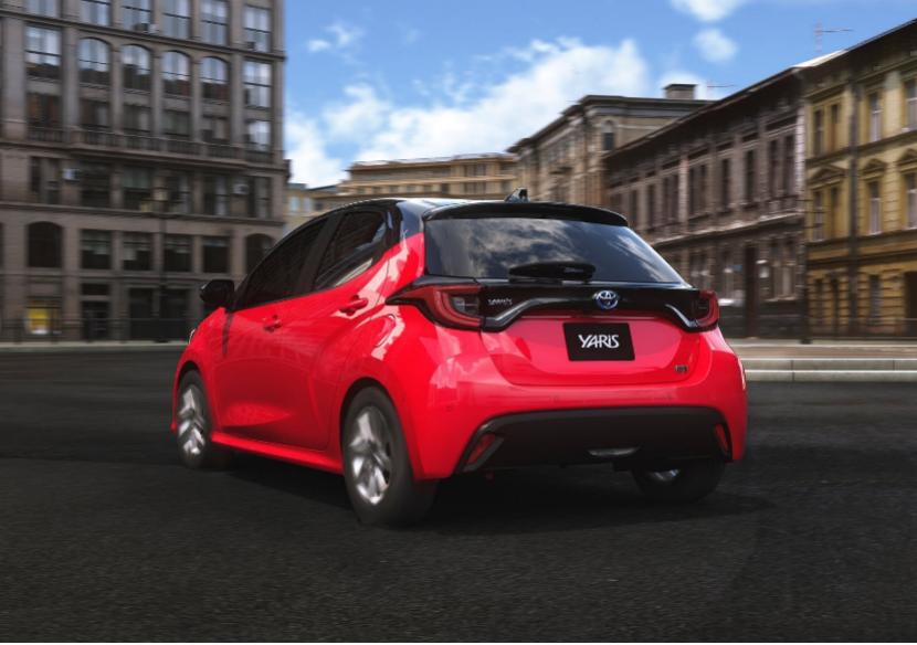 近距离看看丰田雅力士的全貌,丰田雅力士至尊版5万多公里