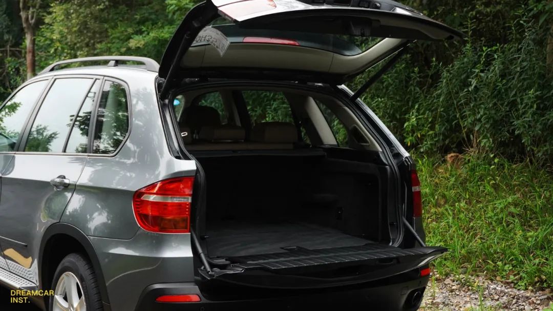 e70x5上代车型,11款宝马x5e70试驾视频