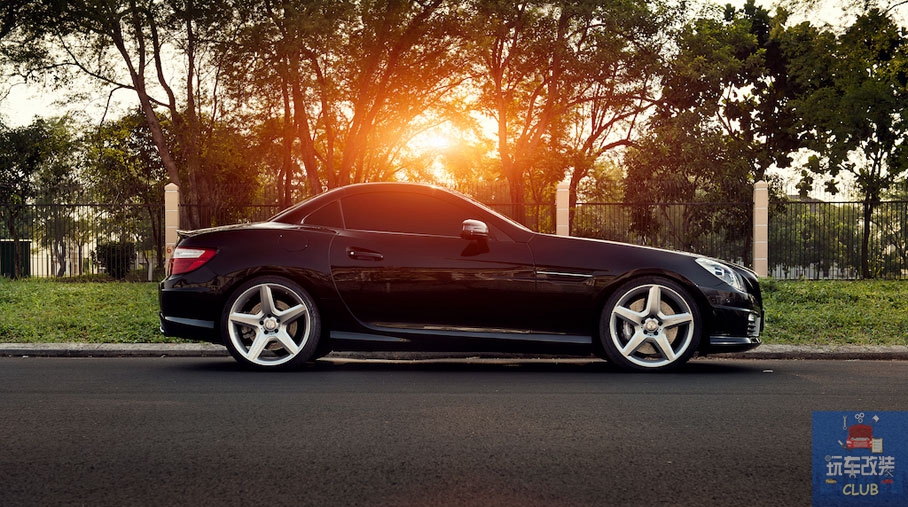 奔驰slk老款改新款amg,一台顶级奔驰amg