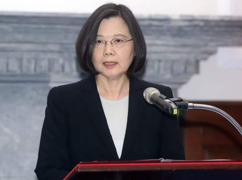 “*独台**”莫猖狂，拿“破铜烂铁”阻碍统一解放军2个动作信号强烈