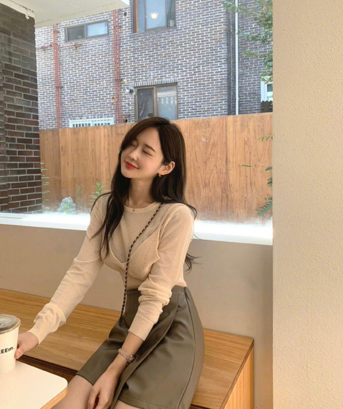 韩系穿搭配色,韩系颜色搭配技巧