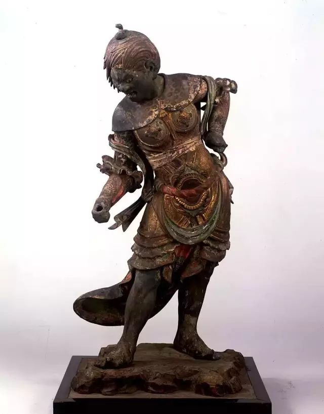 中国与日本两国木造像的区别