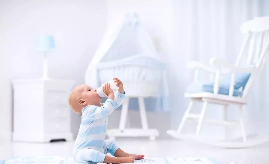 宝宝厌奶期要怎么解决,宝宝厌奶期有什么办法解决