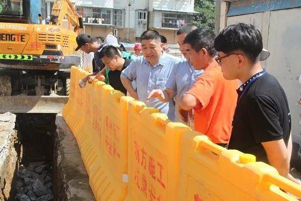 人大代表履职活动中心,人大代表工作站为民架起连心桥